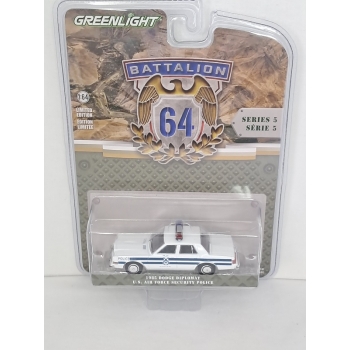 Greenlight 1:64 Dodge Diplomat 1985 US Air Force Security Police